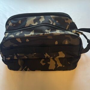 Men's Black and Olive Camo Travel Dopp Kit